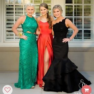 Sherri hill prom dress